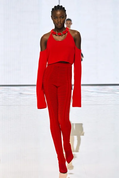 Look 4
